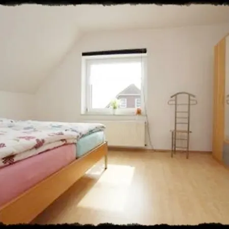 Haus Pilsumer Deichblick 公寓 *